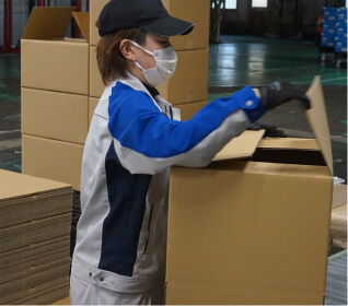 組付・加工・梱包作業の画像